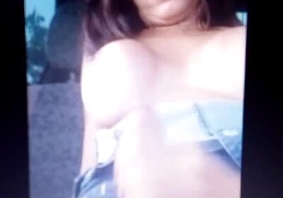 Yasmin cumshot
