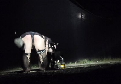 ⛔En Attente De Belles Bites Le🌜Cul À L'air Sur Un Parking La Nuit La_Faisanderie 91450-Etiolle