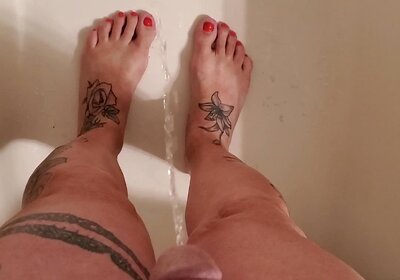 Karina jo peeing