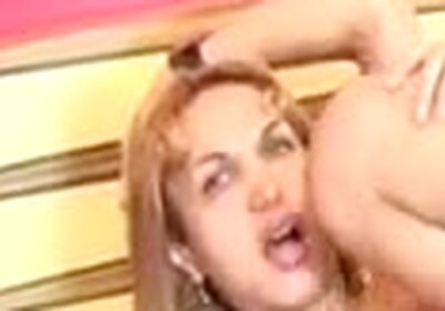 P.O.V boneca