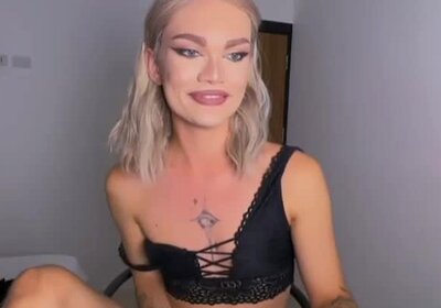 shemale on cam 83