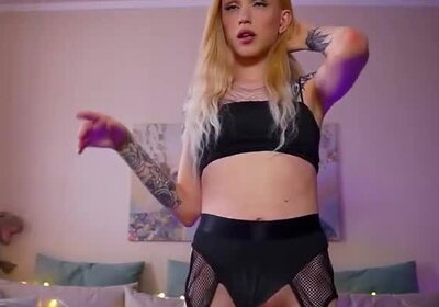 shemale on cam 92