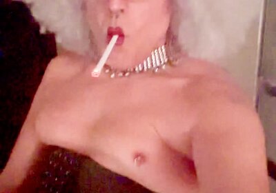 Marilyn Big Hair Smoking Fetish