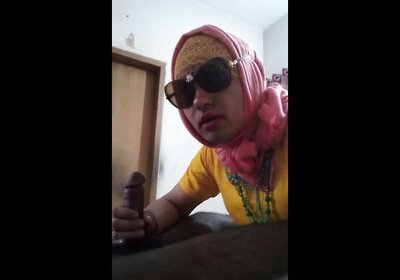 Deshi HijaBee Muslimah SissY Slut FaRee Banging Hardly Like a Whore by Secret BF R@@Z-01/17!