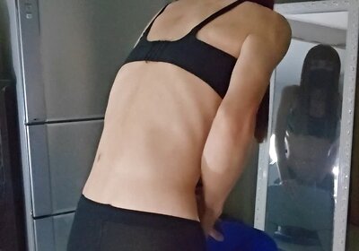 crossdress VID_20250418_201021