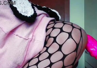 A trans girl loves to destroy her ass with huge dragon dildo