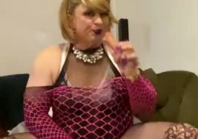 CdTina dildo ride