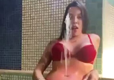 pee fountain