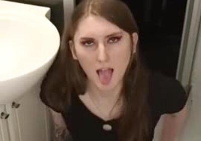 She Cums on Her Dildo and Licks it Off